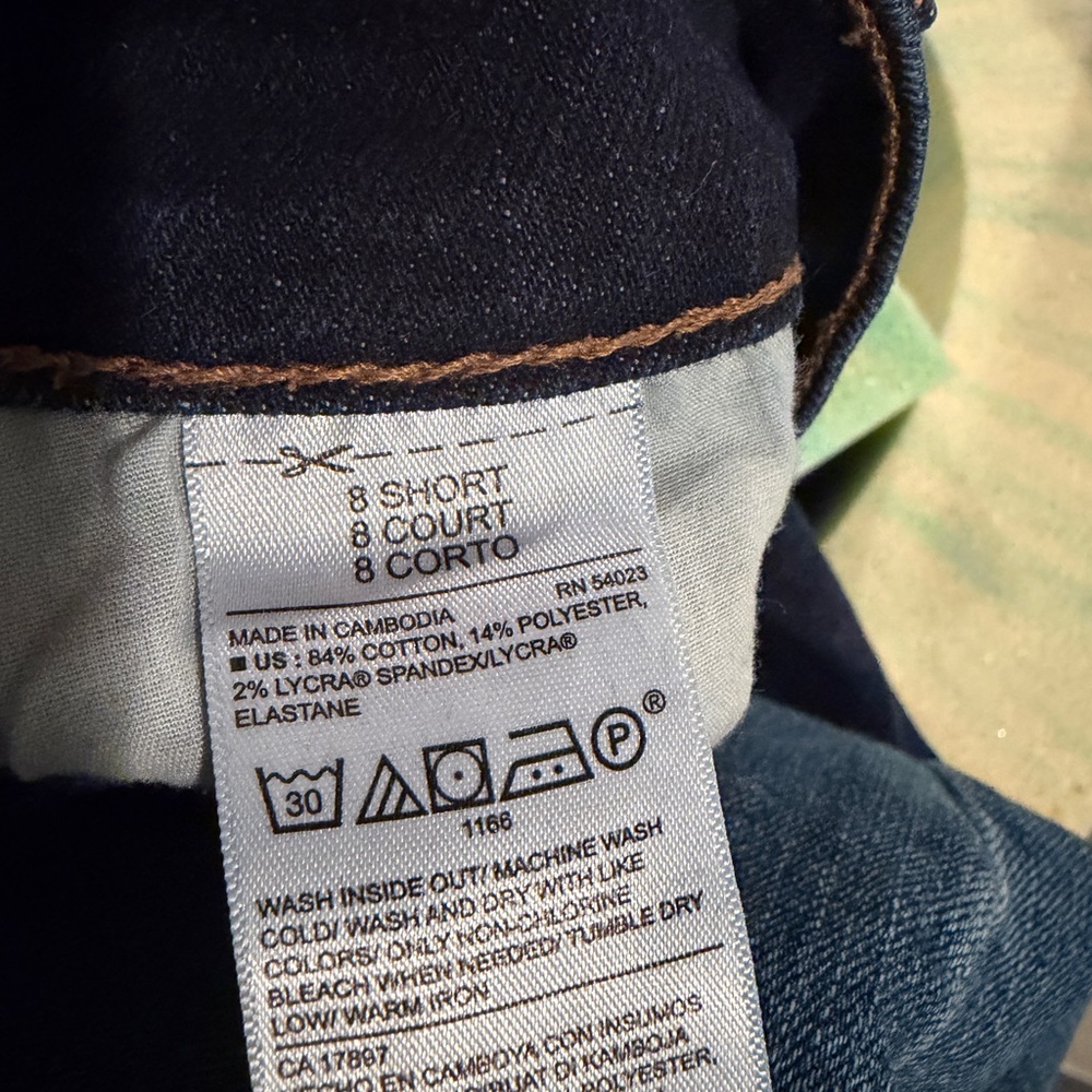 Old Navy Curvy Profile Mid-Rise 8 Short x2 - Picture 5 of 5
